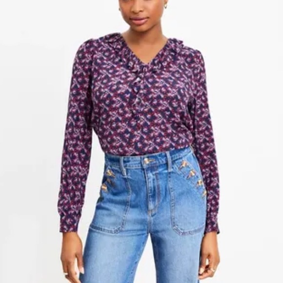 🎈Sale🎈NWOT Loft Ruffle Detailed V-Neck Blouse - Picture 1 of 10